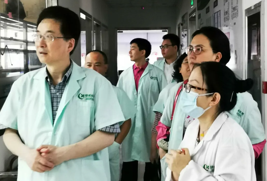 202007021428195efd7e8317a3d